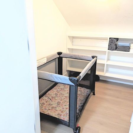 Centrally Located, Modern, 2 Bedroom Home Vancouver Exterior photo